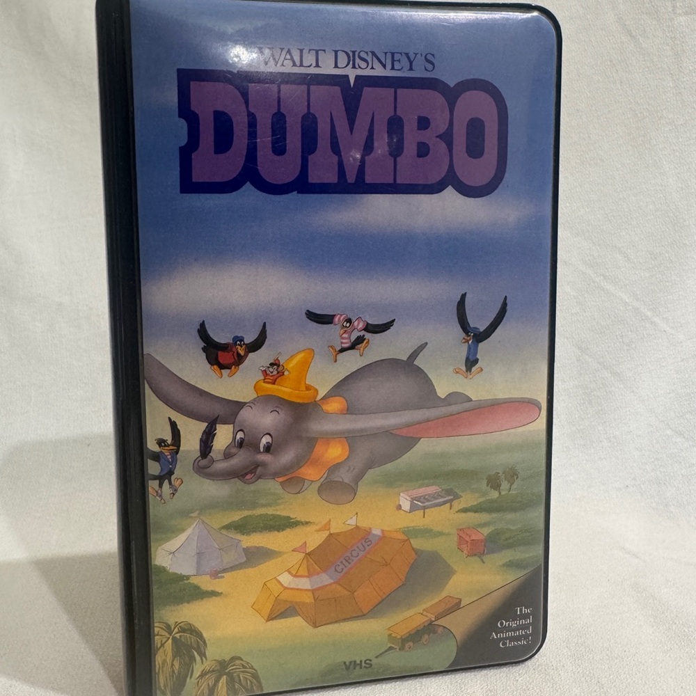 Dumbo VHS 1941 Animated Classic Original Release Walt Disney BLACK CLAMSHELL